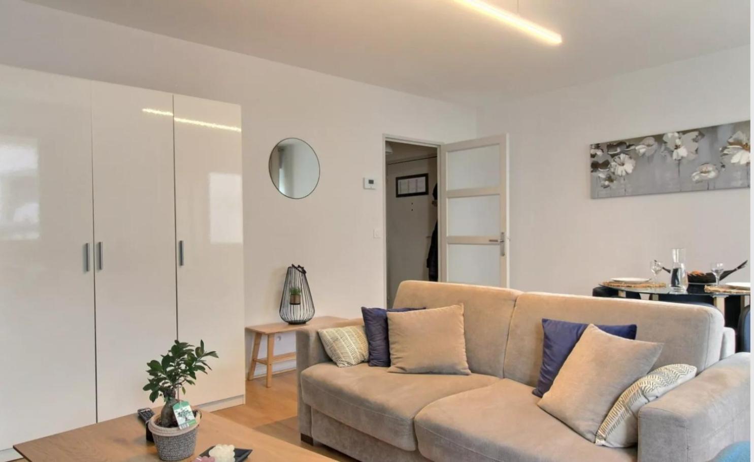 Appartement Hyper Centre Avec Garage Prive كونكارنو المظهر الخارجي الصورة