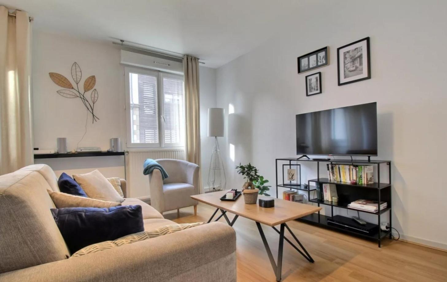 Appartement Hyper Centre Avec Garage Prive كونكارنو المظهر الخارجي الصورة